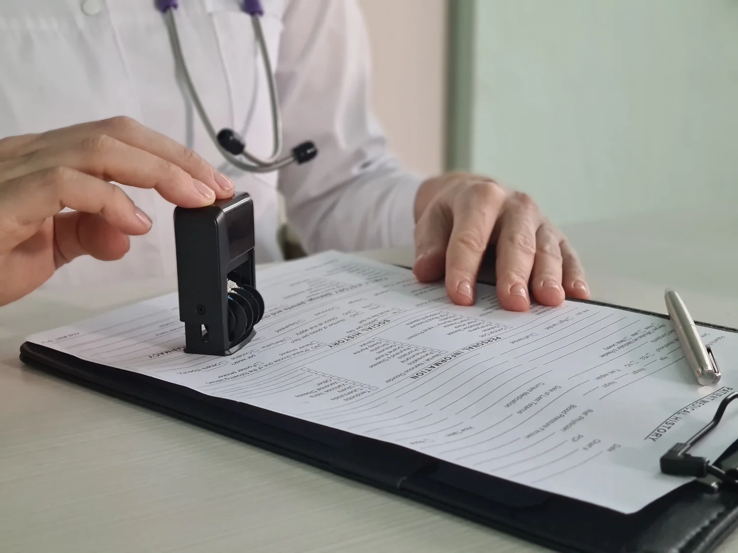 Dispensa de perícia médica em pensão por morte para dependentes já aposentados por invalidez