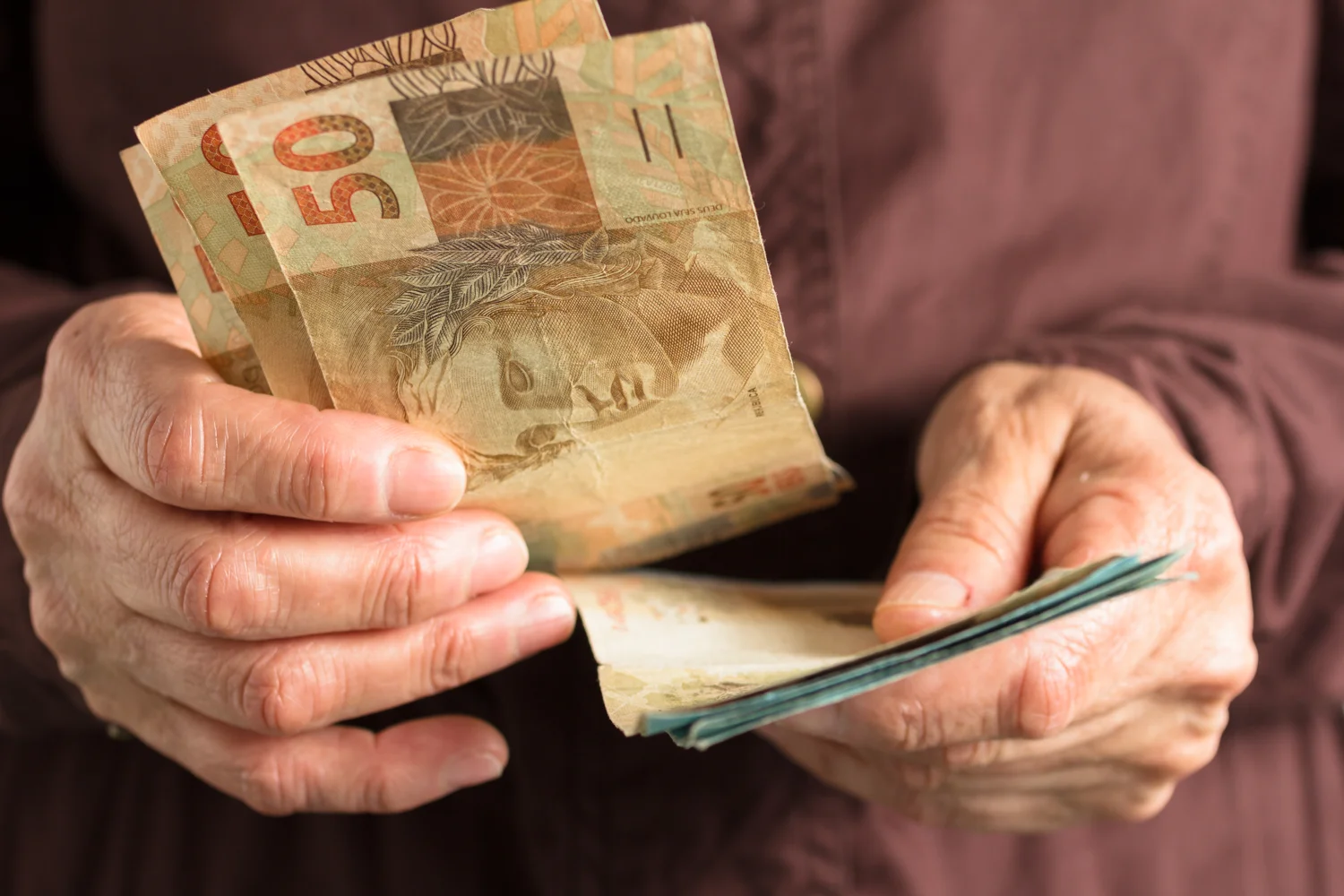 Justiça autoriza liberação de R$ 2,3 bilhões para pagar atrasados do INSS em 2026