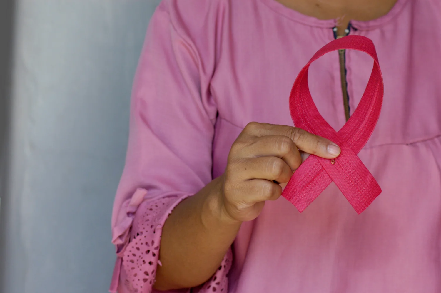 TRF3 mantém concessão de BPC a mulher com neoplasia de mama
