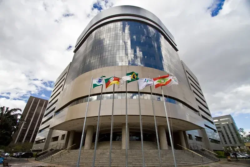 Julgamento no âmbito do TRF4 defende que a realização de “bicos e atividades precárias” não descarteriza, por si só a condição de segurada especial