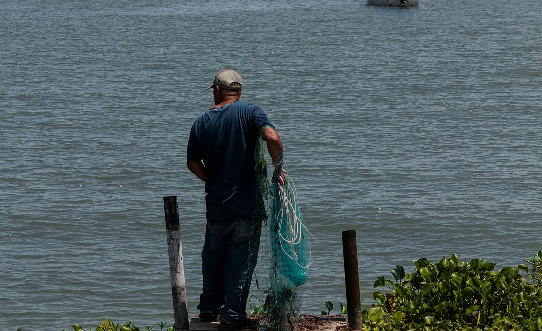 TRF3 garante seguro defeso e indenização por danos morais a pescador artesanal de Iguape (SP)