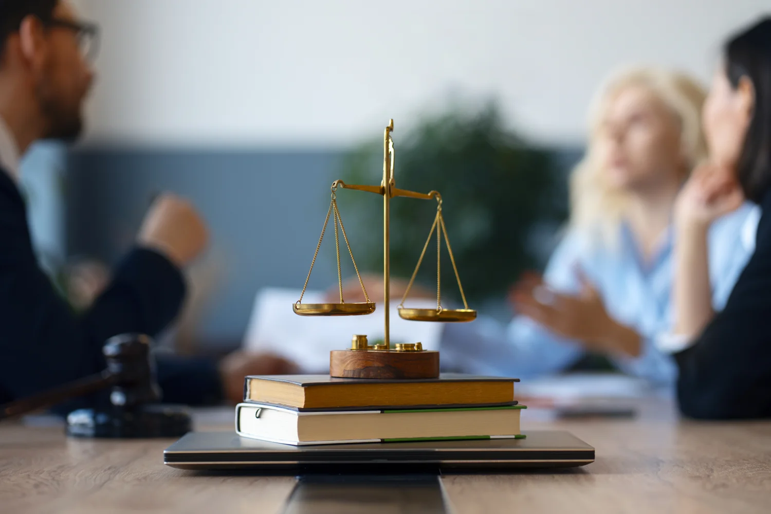 Conflito de Coisas Julgadas no Direito Previdenciário: Qual decisão prevalece?